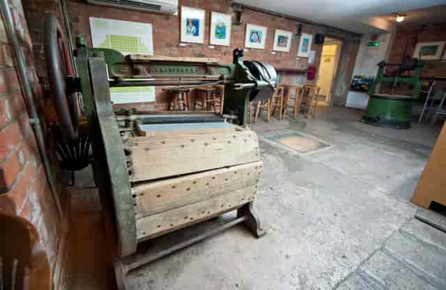 Theatre Bar at St Bride Foundation: rustic venue with vintage charm for creative events.