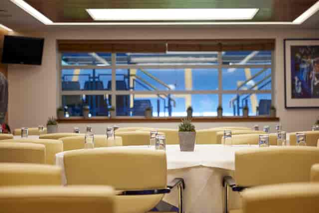 Vialli Suite at Chelsea FC: elegant meeting room with natural light for workshops.