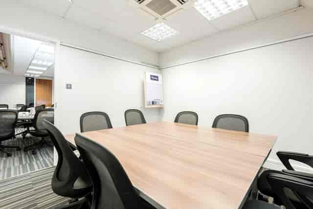Modern meeting room at The Stratford in New Place Hotel, Hampshire - ideal for events.