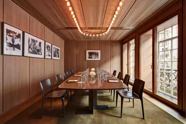 Hotel Cafe Royal - image 2