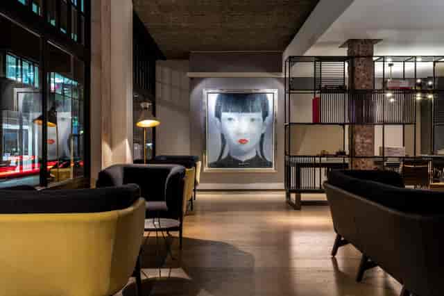 Radisson Blu Hotel, London Mercer Street - image 2