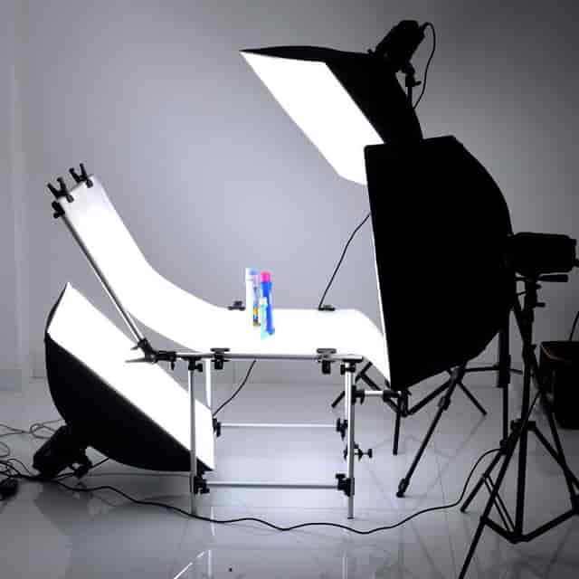 Studio Gallery Shoreditch: high-end product photography setup for brand exhibits and events.