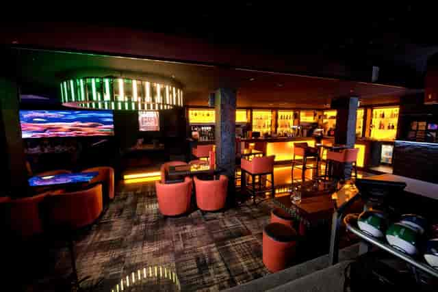Modern bowling lanes in M18 Restaurant, ideal for networking events and cocktail receptions.