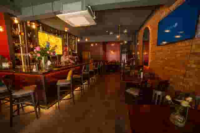 BAR 8