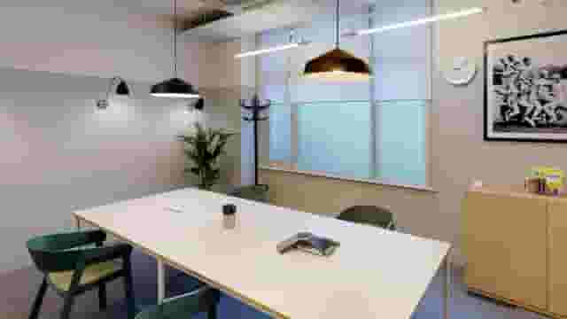 3 Lloyds Avenue