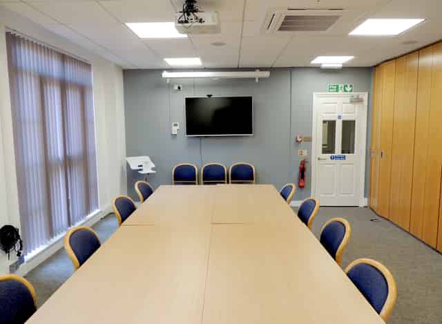 Room 2 (up to 14 people)