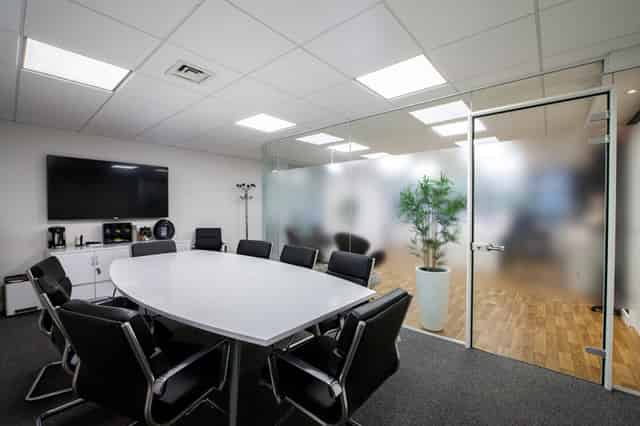 Room 3 (up to 8 people)