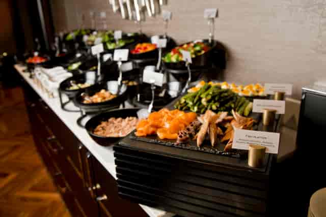 Elegant buffet at POTUS Bar, Crowne Plaza London for meetings and events.