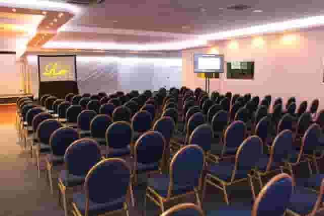 Executive lounge 