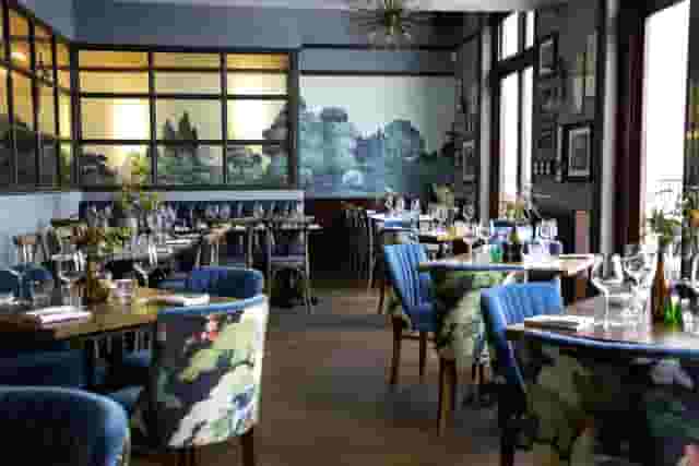 The Swan, Hyde Park