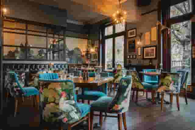 The Swan, Hyde Park