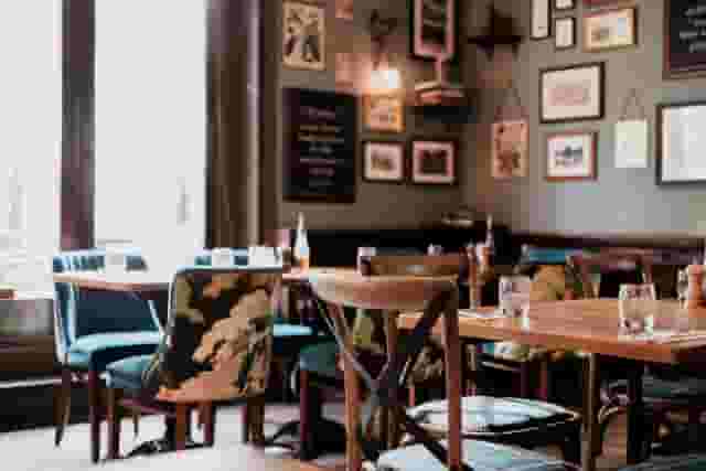 The Swan, Hyde Park