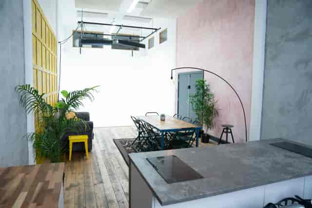 Crixus Warehouse Kitchen & Cove: modern event space with natural light for gatherings and meetings.