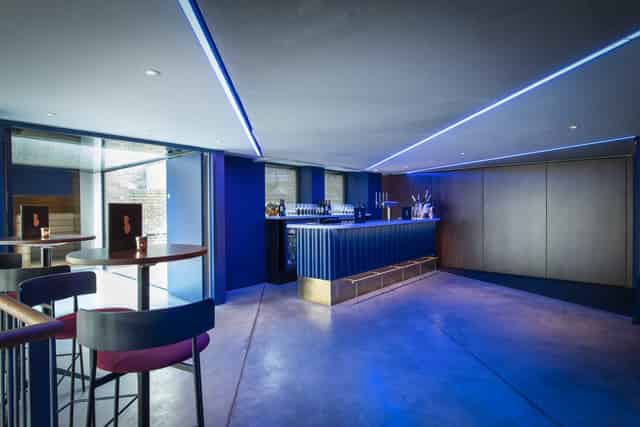 Stalls Lounge