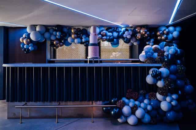 Stalls Lounge 