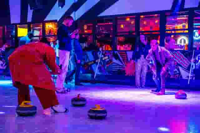 QUEENS Skate Dine Bowl