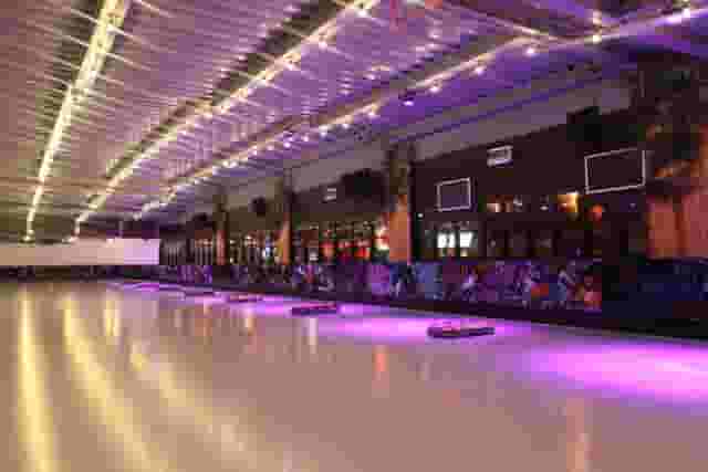 QUEENS Skate Dine Bowl