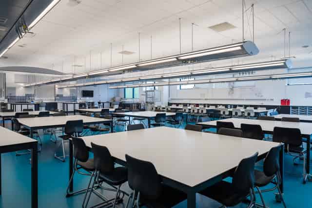 Science classroom / Laboratory