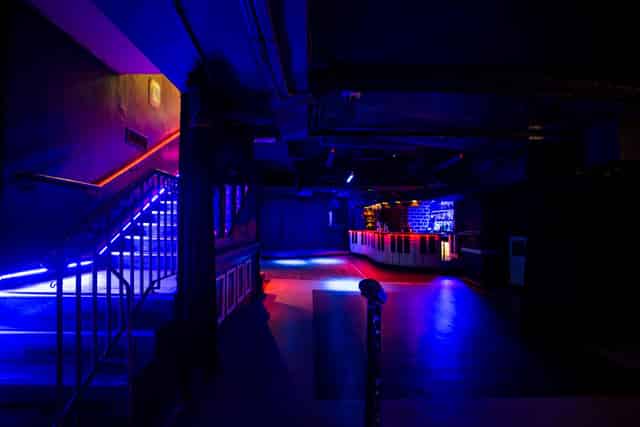 Dance Bar 