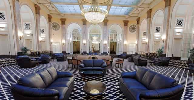 Grand Lounge