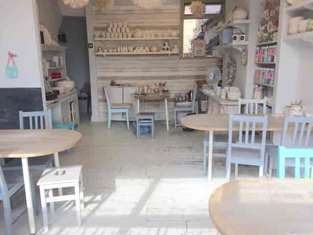 Charming, well-lit venue for intimate gatherings and workshops in Sammy Duder.