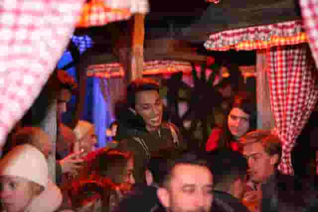 Cafe Bavaria - Unten (Downstairs)