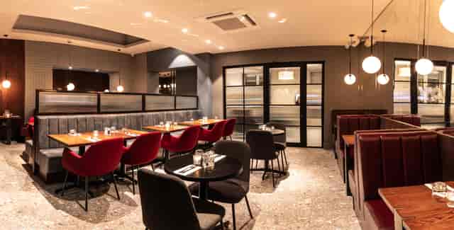 Modern private dining room at 338 Euston Road, ideal for intimate meetings and events.