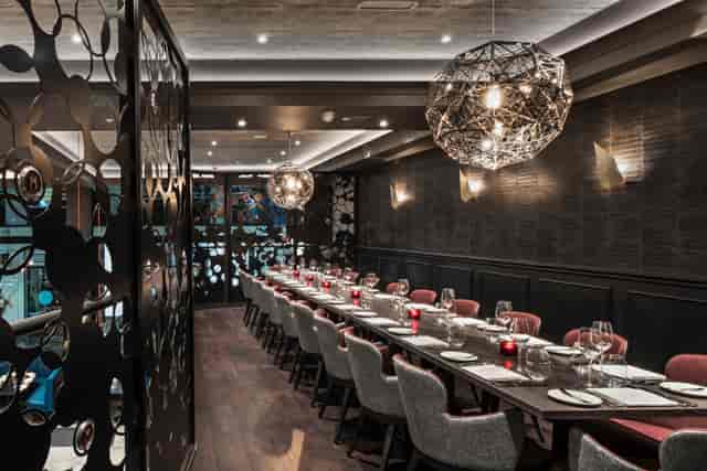 Sophisticated dining space at GRILL PDR, ideal for corporate meetings and upscale events.