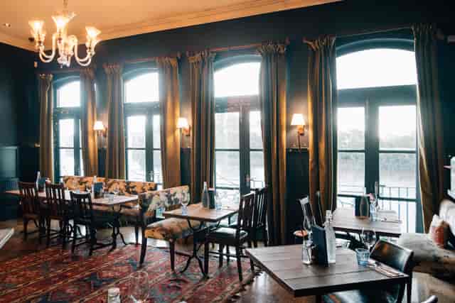 River Room private dining space for corporate dinners and networking events.