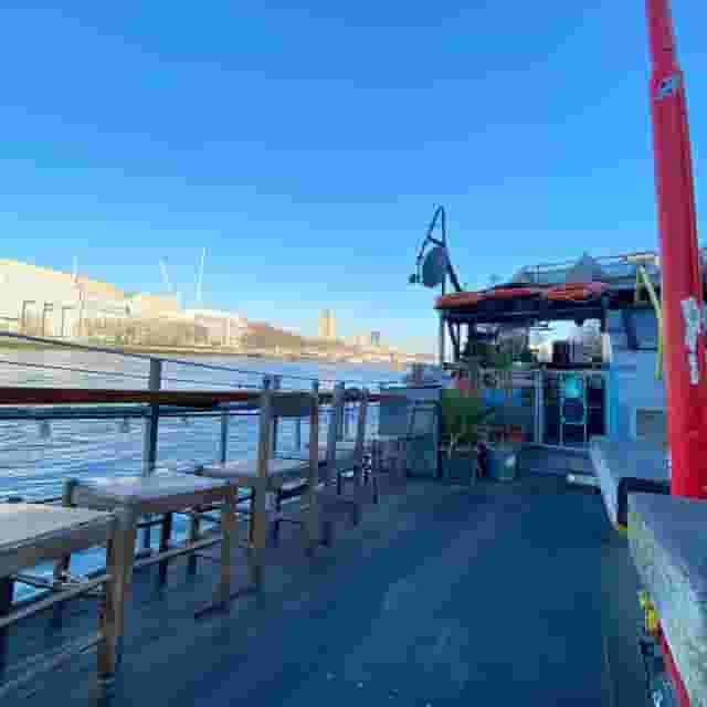 Tamesis Dock