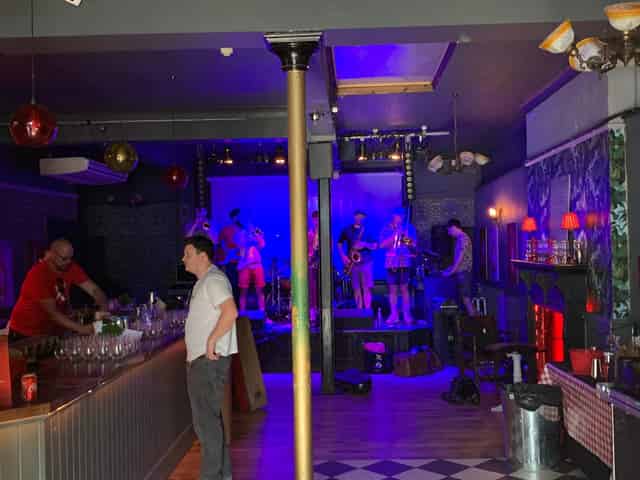 Main bar