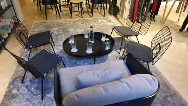 Stylish meeting space in SMUK Belgravia for casual networking and brainstorming events.