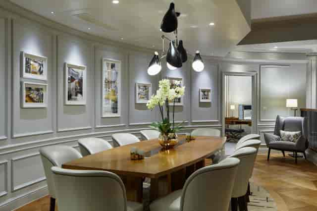 Westminster Suite at London Marriott: elegant meeting space for intimate gatherings.