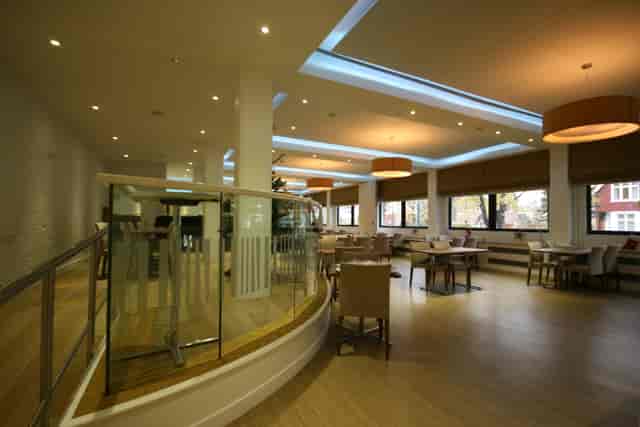 Modern event space at Pillars Kitchen, University of West London, perfect for meetings and gatherings.
