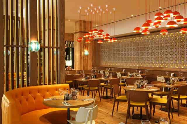 Stylish restaurant venue in Las Iguanas Stratford for events and meetings.