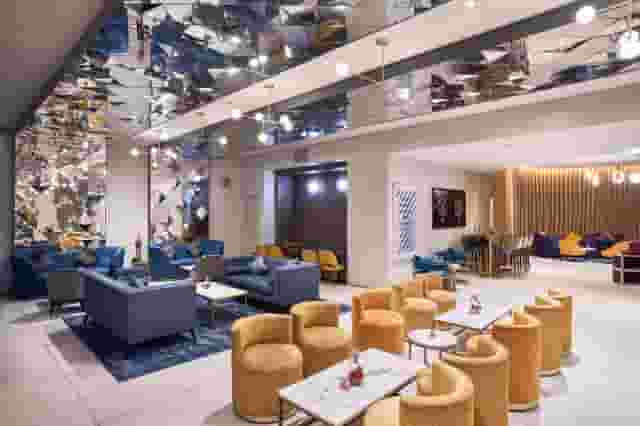 BACKSTAGE After Party Bar