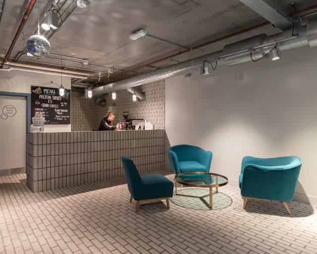 Reception/Cafe Area