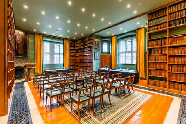 Lincoln's Inn Old Court Room meeting venue, wood library