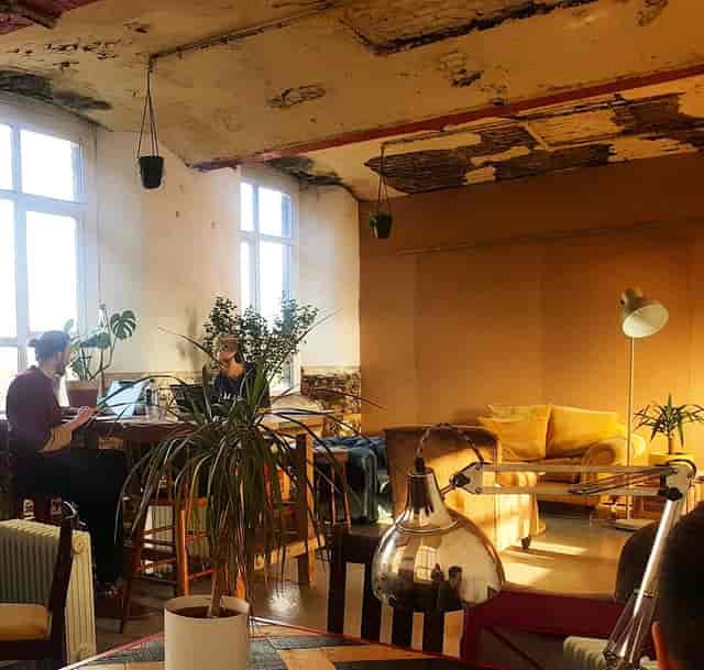 Cozy workspace in Wellington Studios for creative meetings and brainstorming sessions.