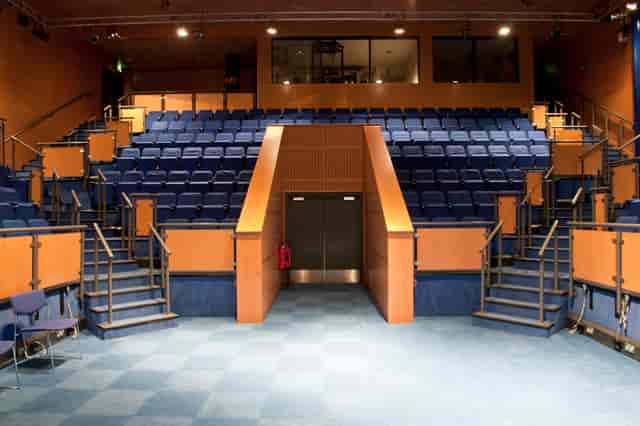 Thinktank Theatre auditorium with tiered seating for conferences and workshops.