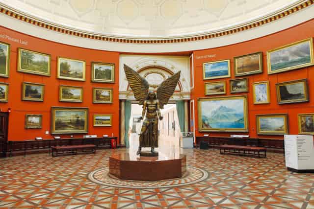 Round Room 