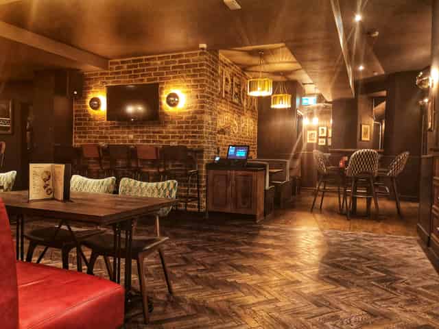 Gin Bar