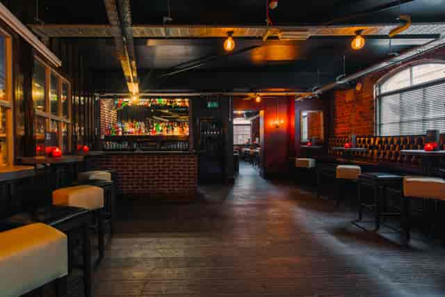 Brooklyn Heights event space with stylish bar, ideal for cocktail receptions and networking.
