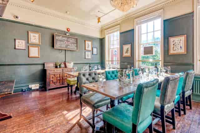 Private dining room in Marylebone for corporate events and networking lunches.