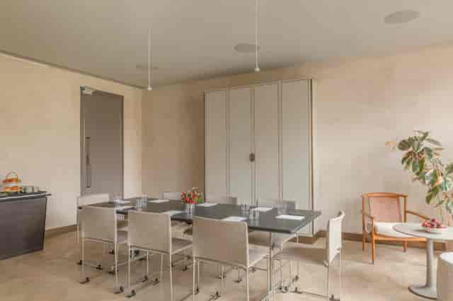 Modern meeting room at The Stratford, ideal for workshops and strategic discussions.