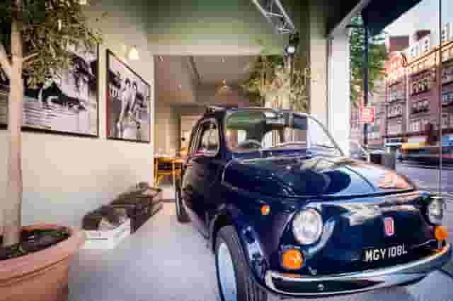 Bar