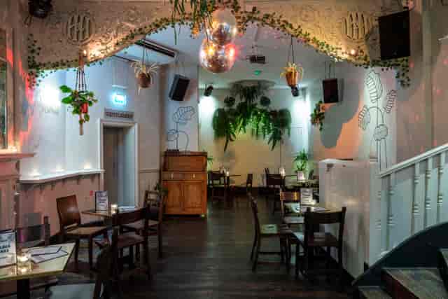 Stylish event space in Upper House with soft lighting, perfect for gatherings and networking.