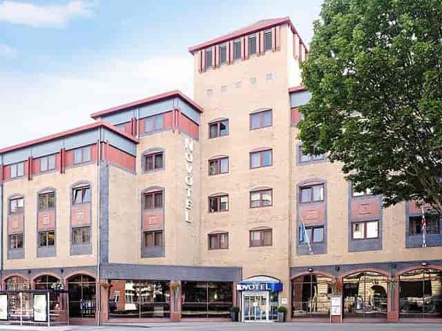 Victoria Suite at Novotel Bristol Centre, modern venue for corporate meetings and events.