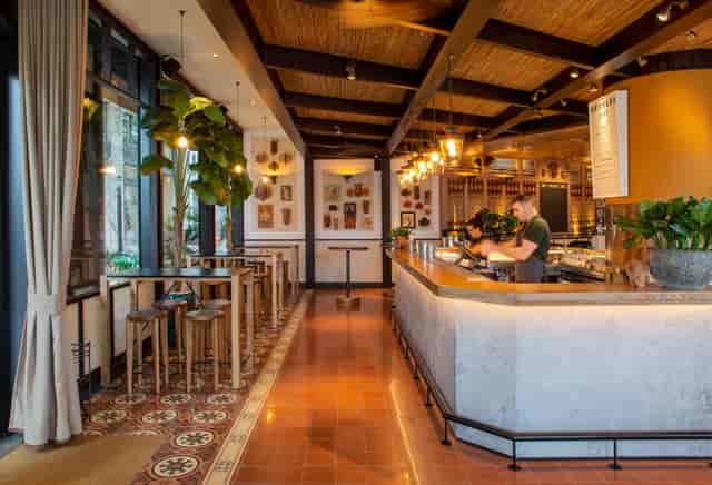 Stylish bar in Hoppers King's Cross, perfect for networking events and gatherings.
