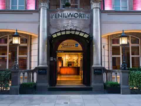 Elegant entrance of Private Room 7, Radisson Blu Hotel for corporate events in London.
